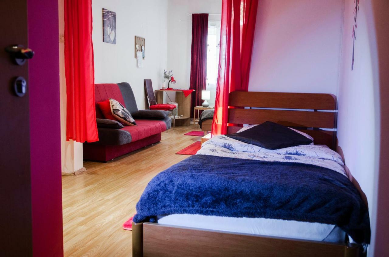Rooms And Apartment Veral-Ka Karlovac Eksteriør billede